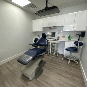 Modern pediatric dental treatment room